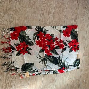 Beach wrap, big scarf in Hawaiian print